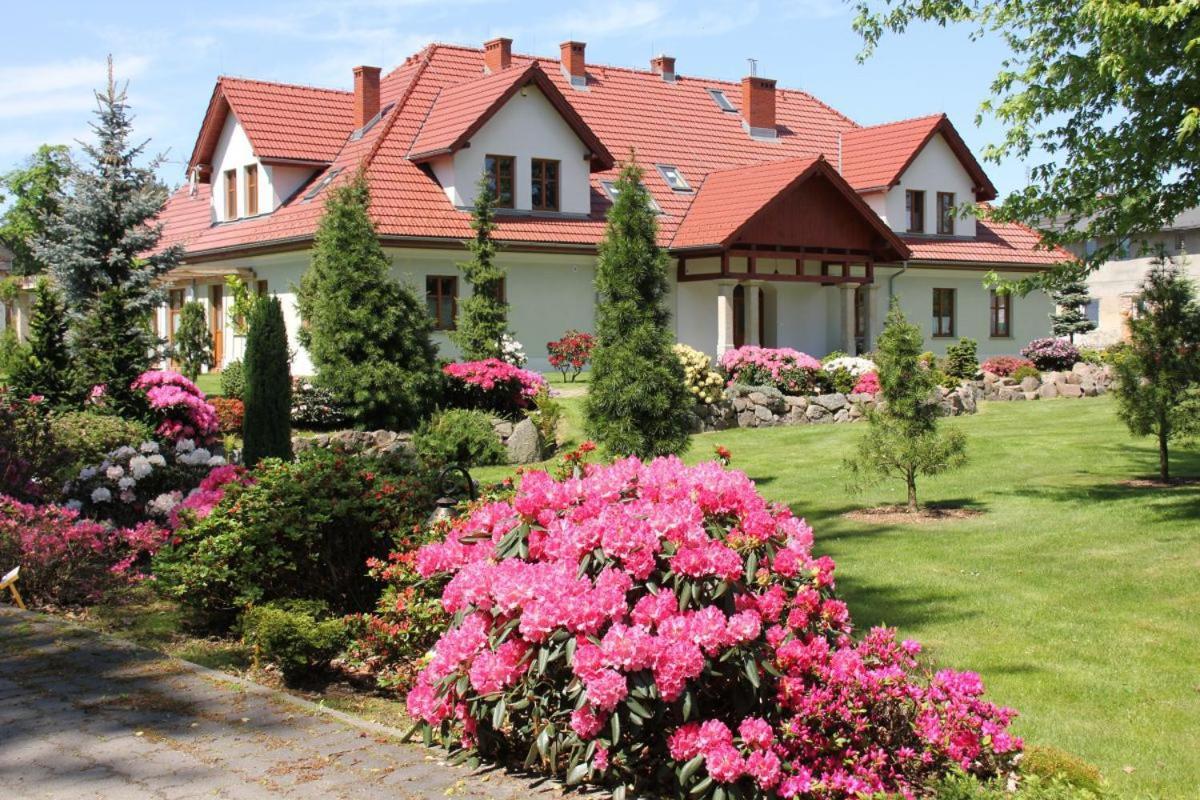 Dworek Azalia Ilowa Zewnętrze zdjęcie